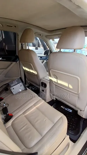 Volkswagen Tiguan 2010 White