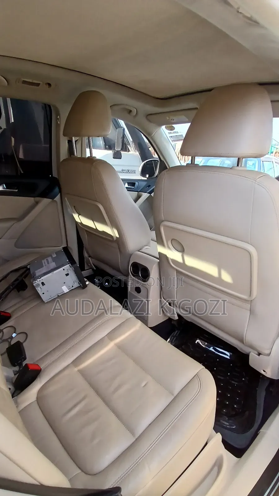 Volkswagen Tiguan 2010 White