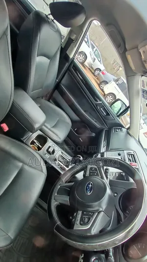 Subaru Legacy 2016 Silver