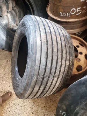 18r19.5 / 445/45r19.5 New Tyres.