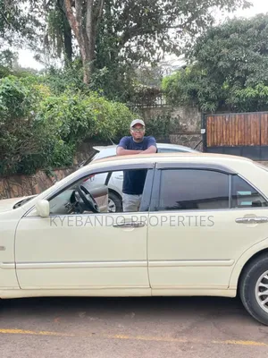 Toyota Progress 2.5 AWD 2003 Gold