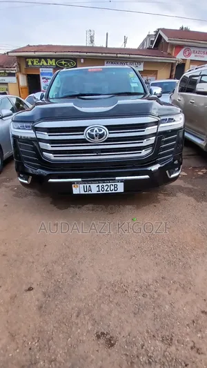 Toyota Land Cruiser 2015 Black