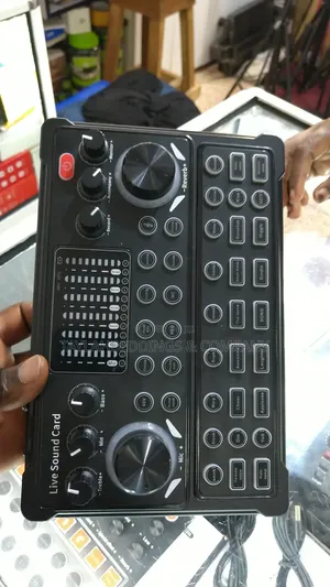 Live Sound Card,Multi Use Noise Reduction Live Streaming Voice Changer