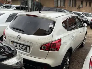 Nissan Dualis 2010 White