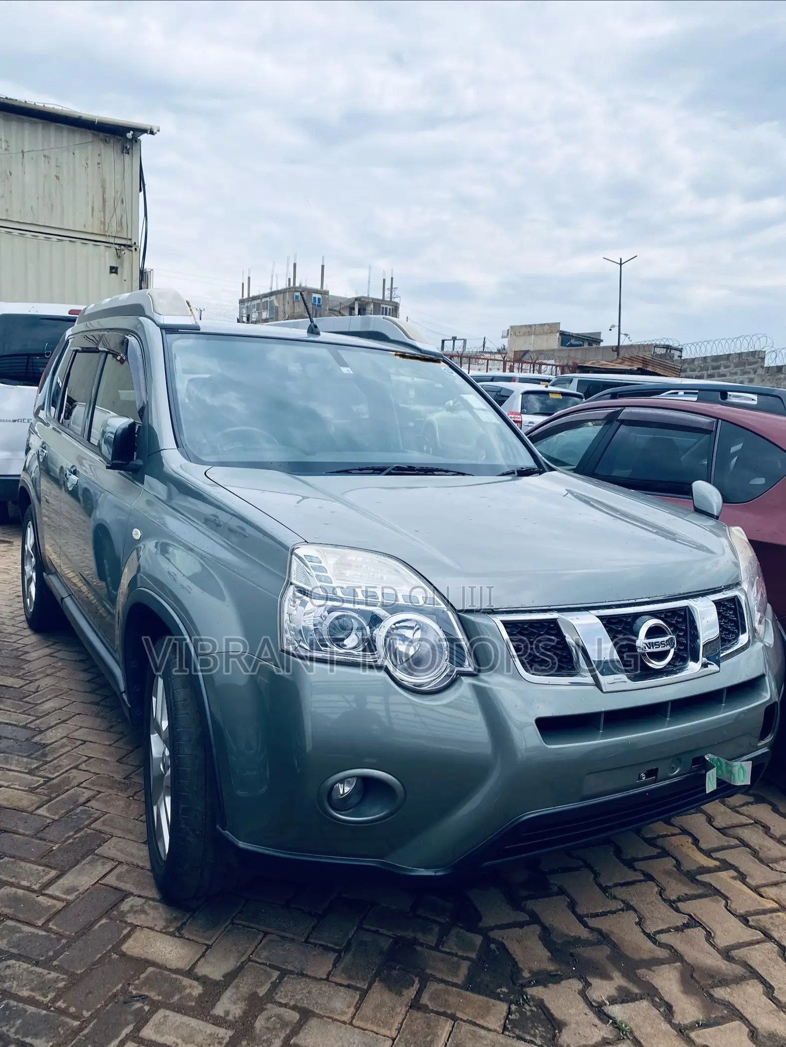 Nissan X-Trail 2012 Green