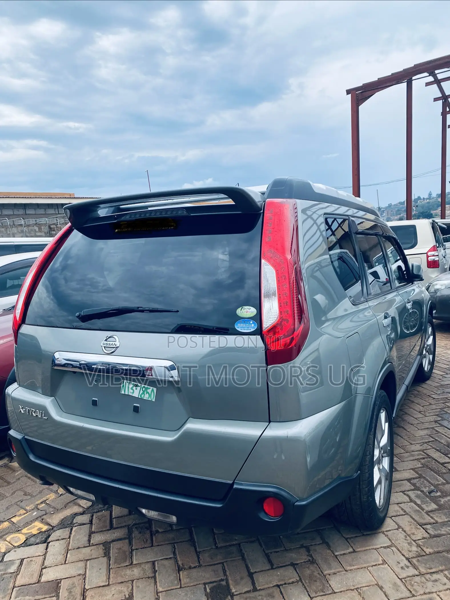 Nissan X-Trail 2012 Green