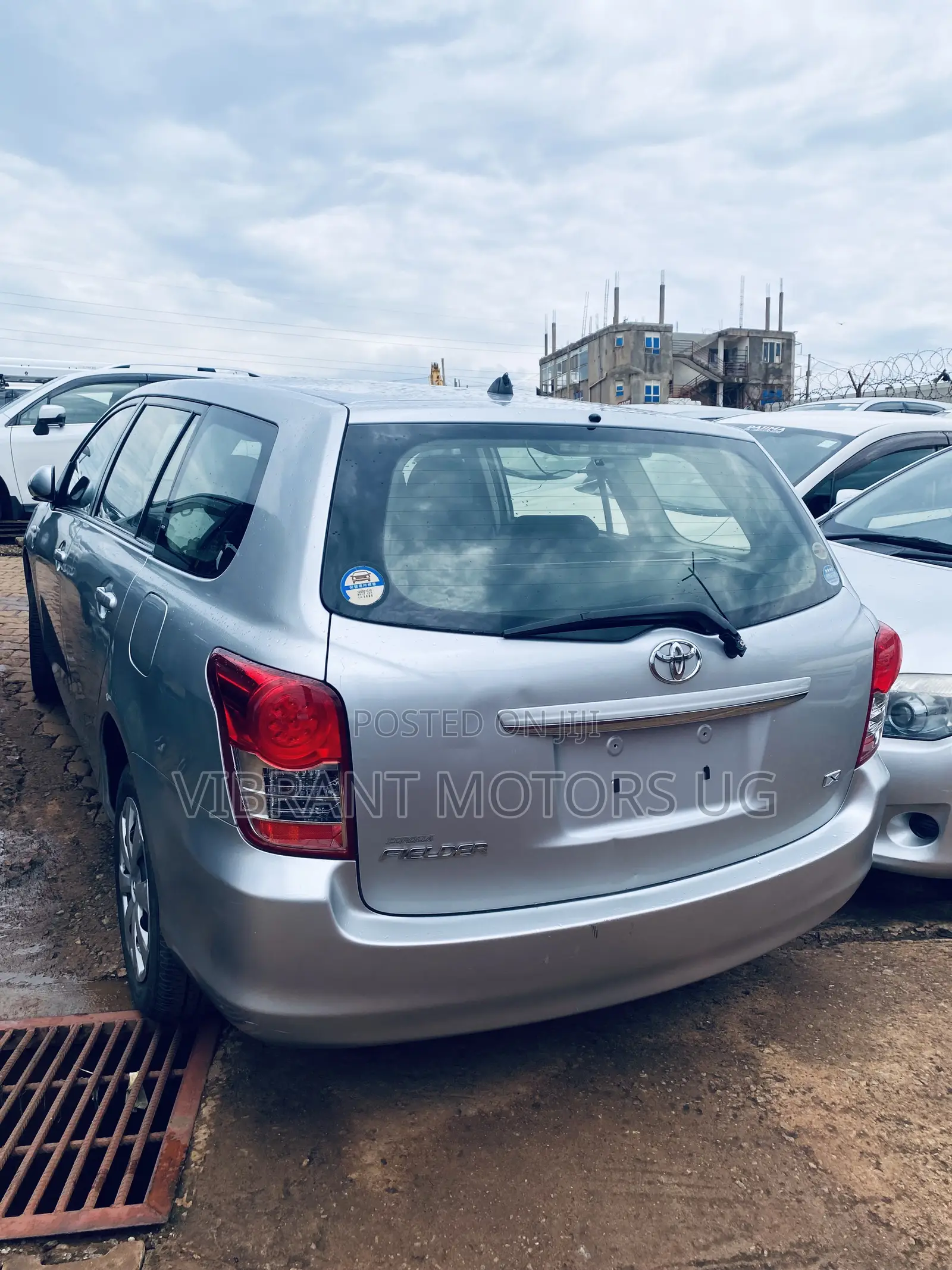 Toyota Corolla Fielder 2011 Silver
