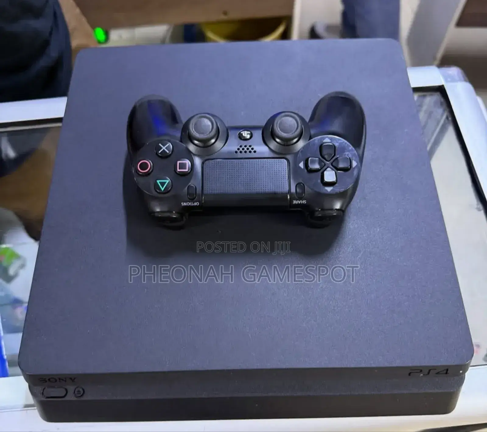 Gaming Deal. Playstation 4 Slim - The Full Set. 13 Games, 2 Pads