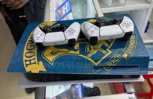 Light Used Playstation 5 Standard Cd Version. Fc26 and 2 Controllers