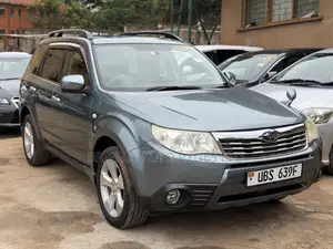 Subaru Forester 2010 Green
