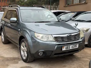 Subaru Forester 2010 Green