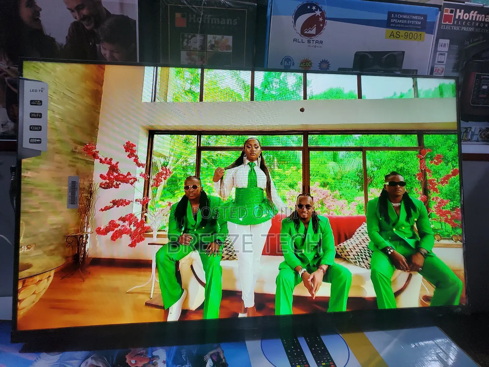 It's 43 Lg Digital With Free to Air Deconder