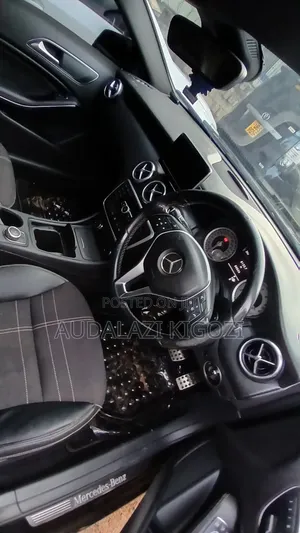 Mercedes-Benz A-Class 2015 Black