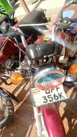 TVS HLX 125 2023 Red