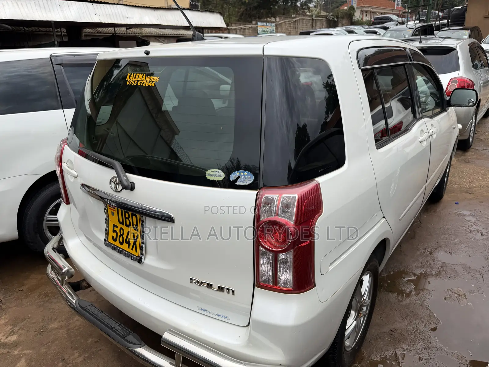 Toyota Raum 2010 White