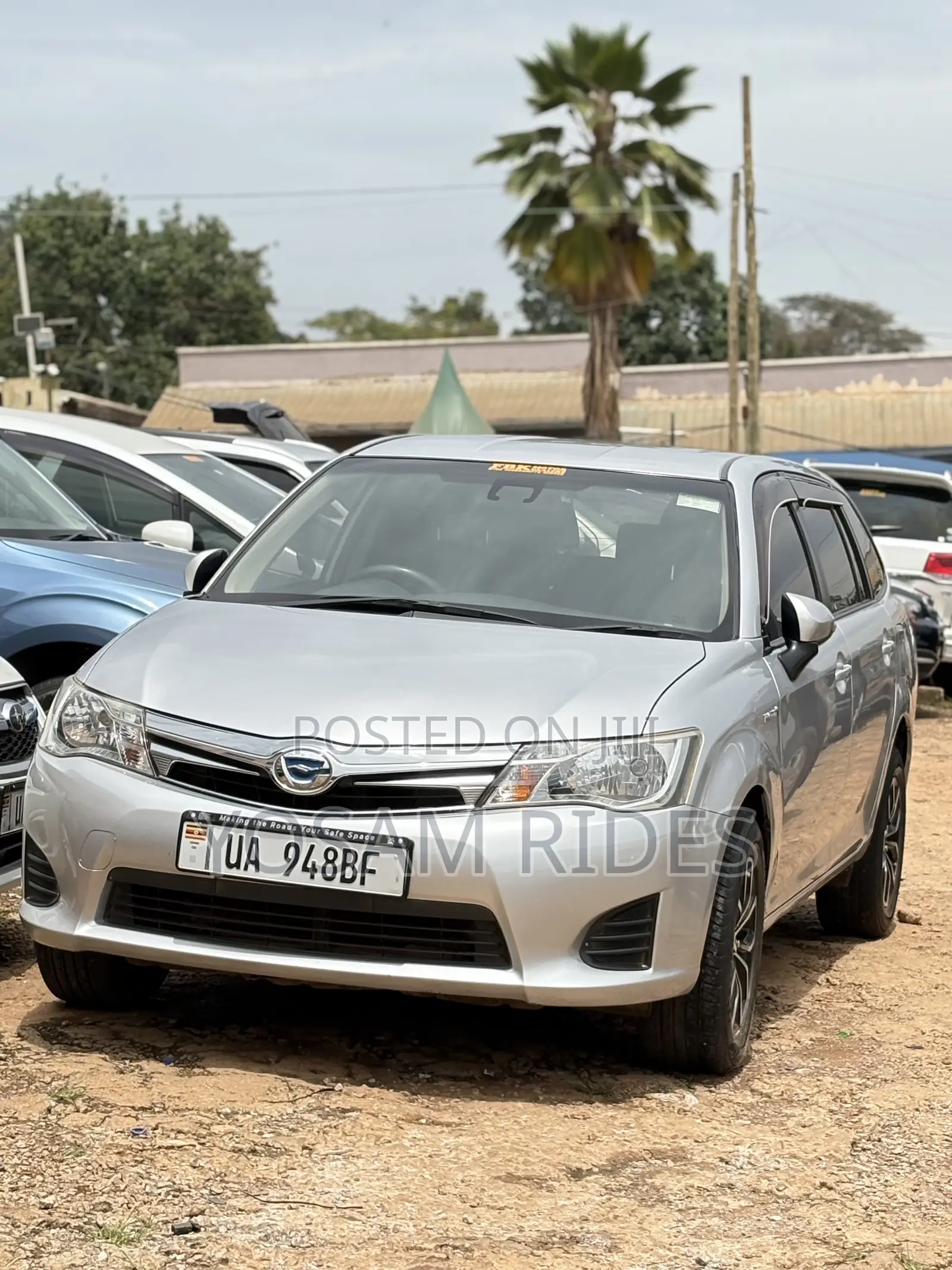 Toyota Corolla Fielder 1.5 Hybrid FWD 2014 Silver