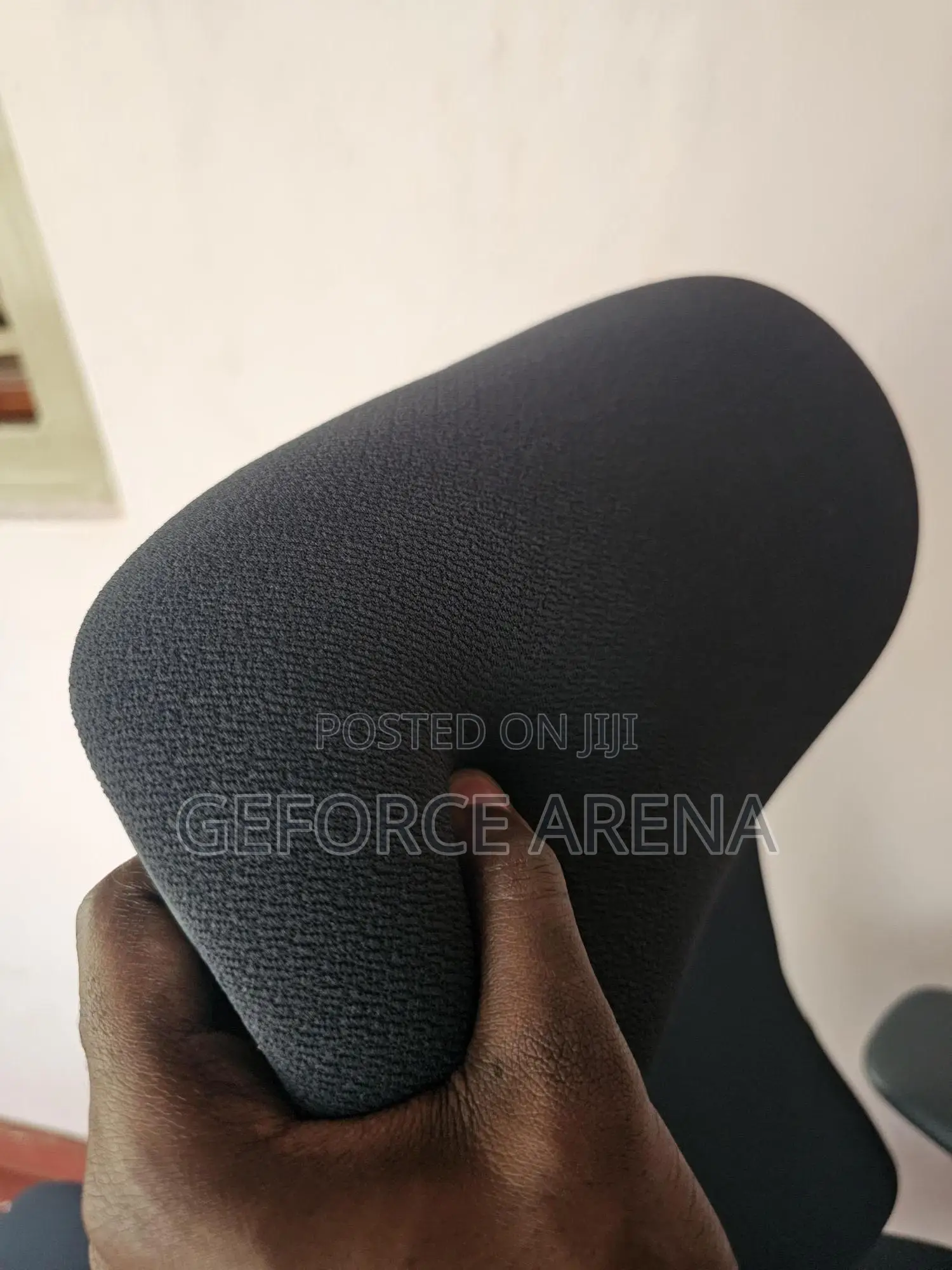Libernovo Omni - World's First Dynamic Ergonomic Office Chair+Footrest