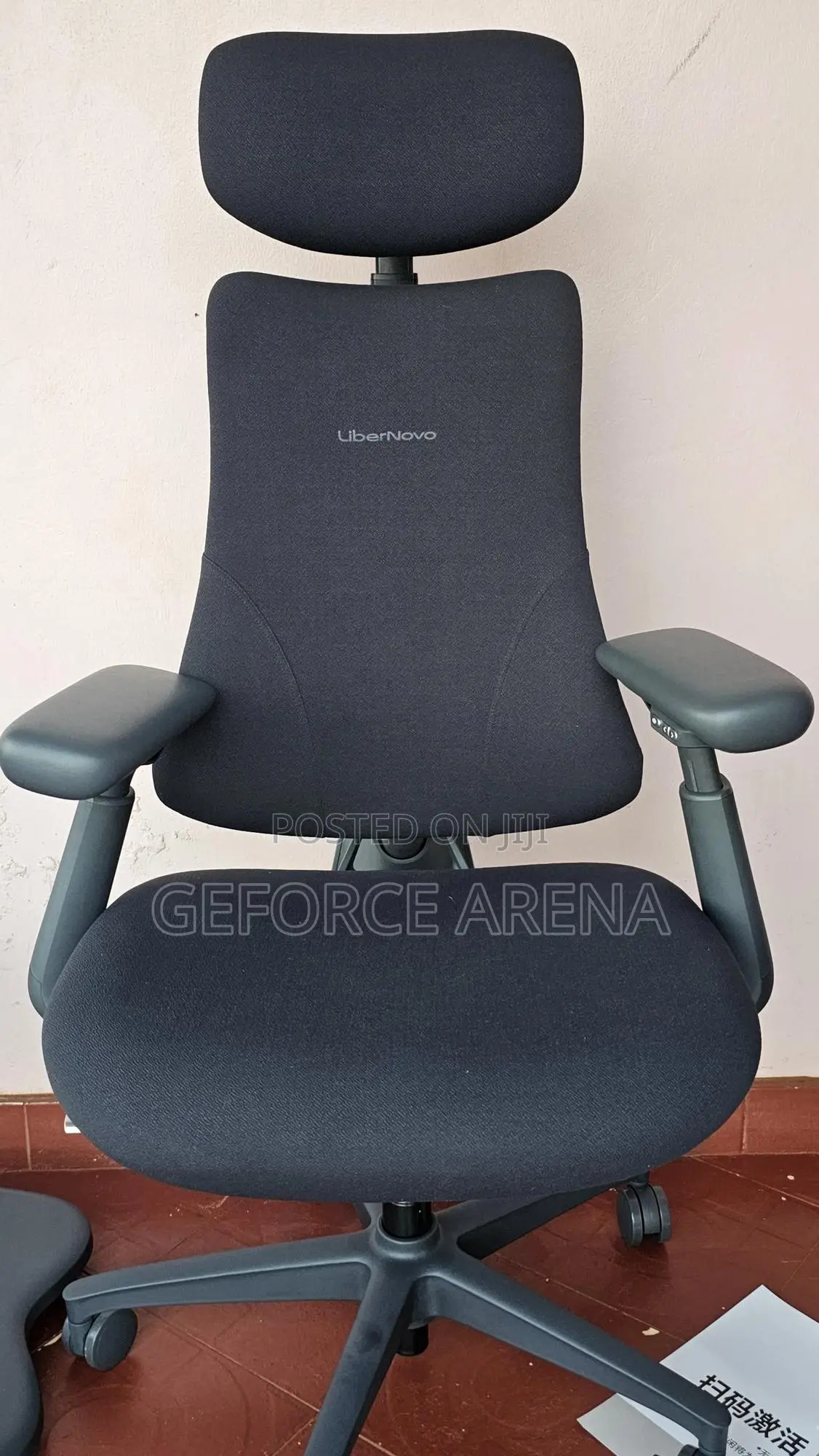 Libernovo Omni - World's First Dynamic Ergonomic Office Chair+Footrest