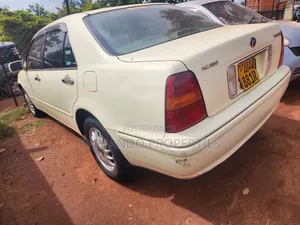 Toyota Progress 2.5 AWD 2003 Gold