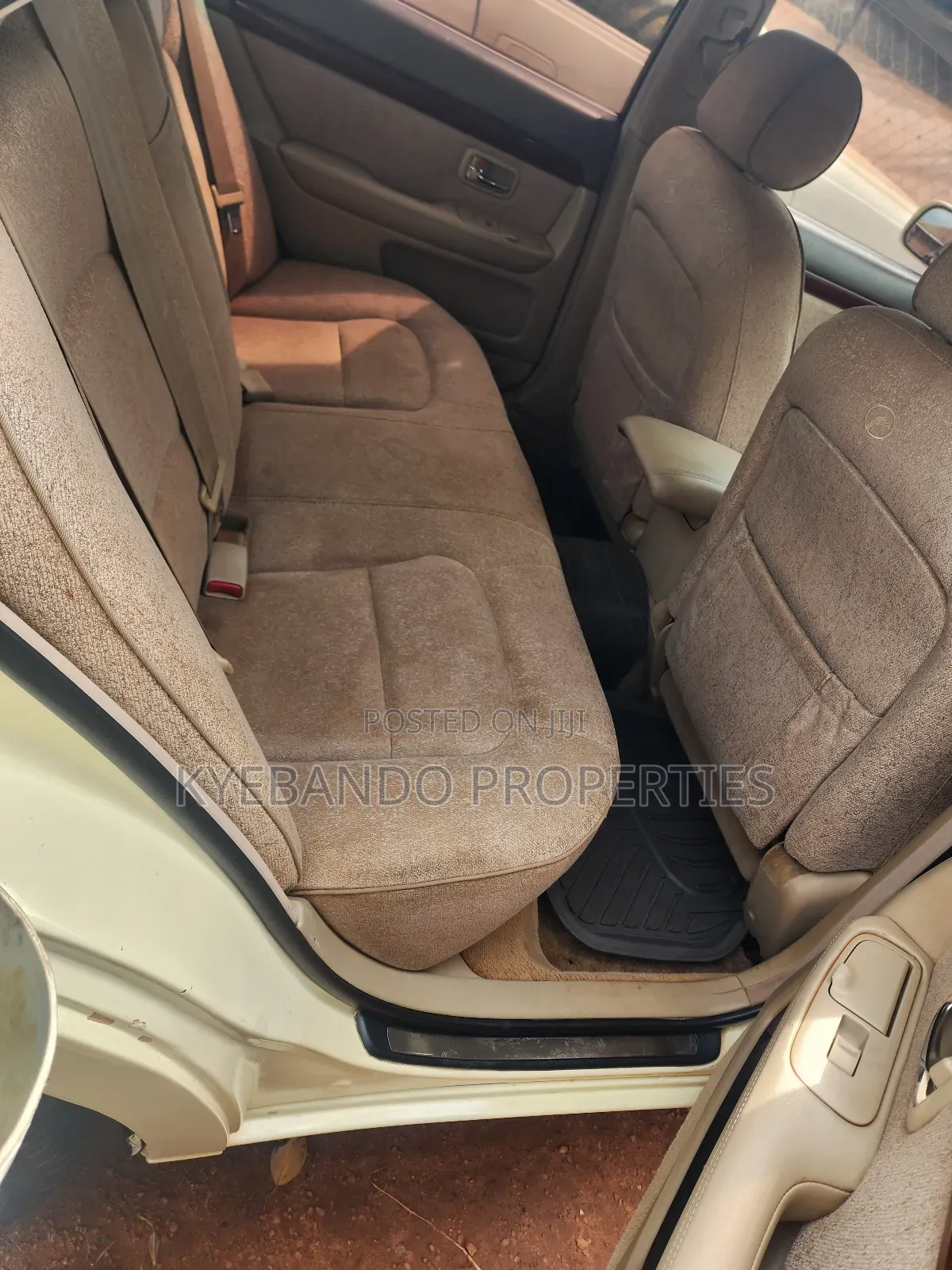 Toyota Progress 2.5 AWD 2003 Gold
