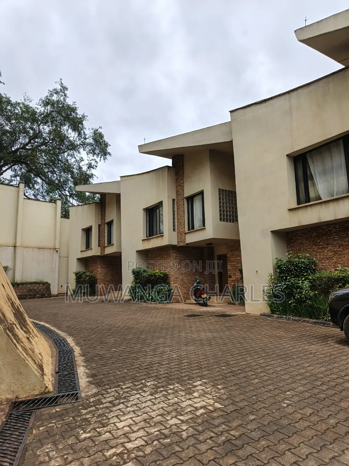 Furnished 2bdrm Townhouse / Terrace in Fs Properties Ltd, Nakawa