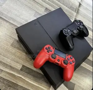 Ps4 Standard With 2 Controllers and 10games Included