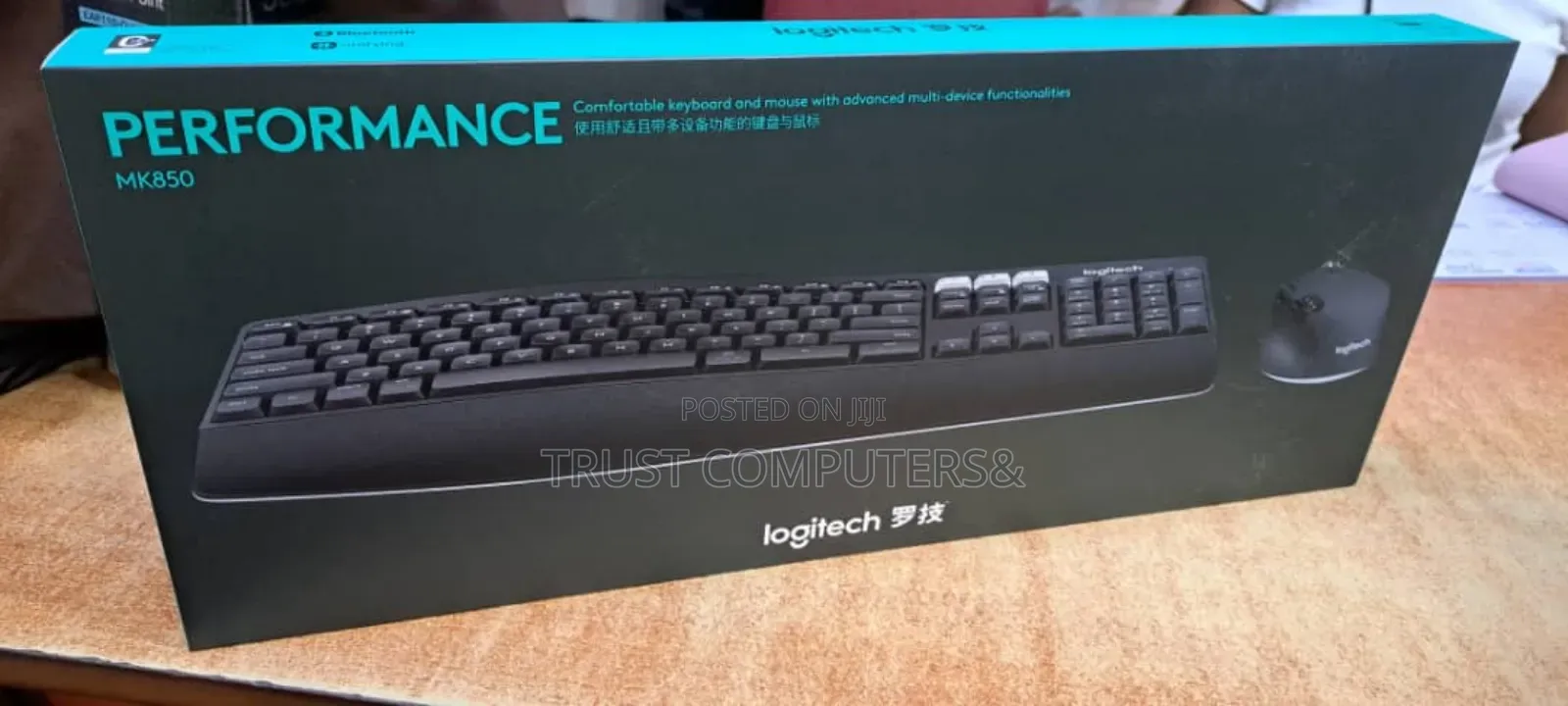 Logitech Mk850 Performance Wireless Keyboard and Mouse Combo.