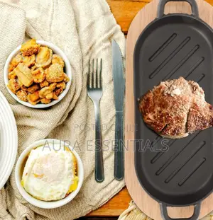 Cast Iron Grizzler Pan With Wooden Base