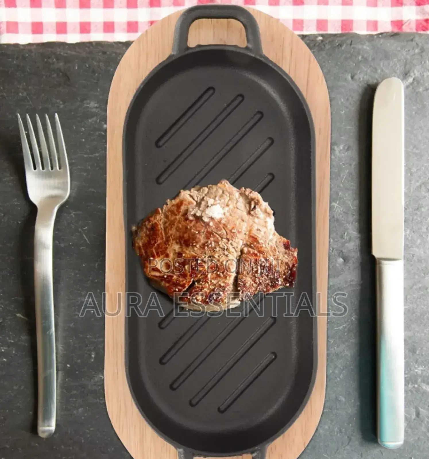 Cast Iron Grizzler Pan With Wooden Base