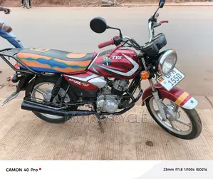 TVS HLX 125 2023 Red