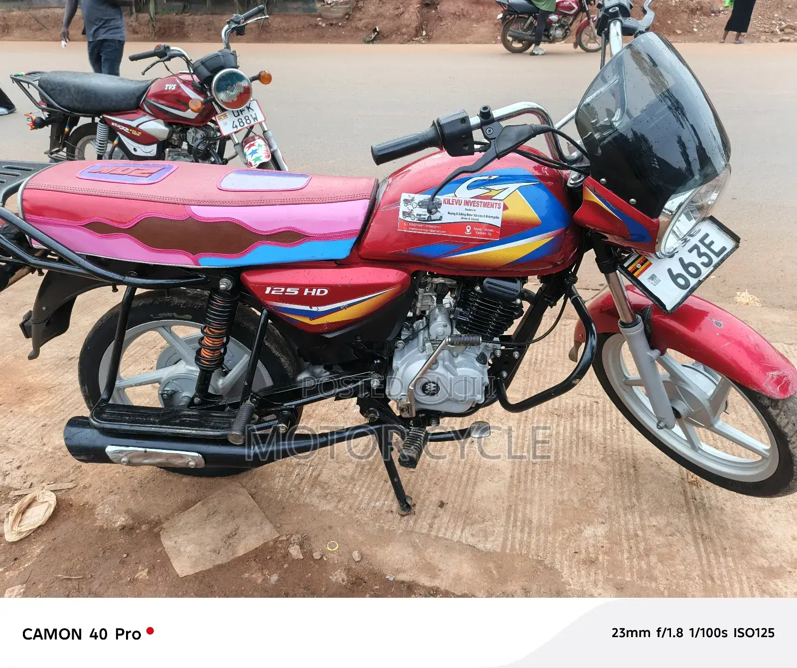 TVS HLX 125 2022 Red