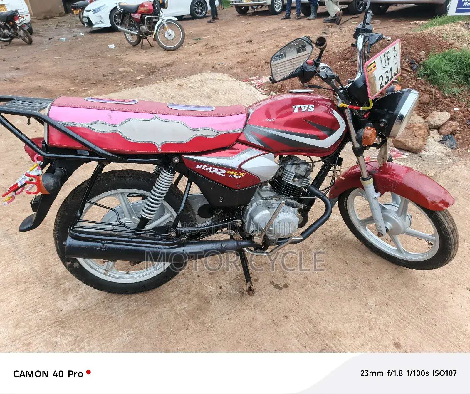 TVS HLX 125 2022 Red