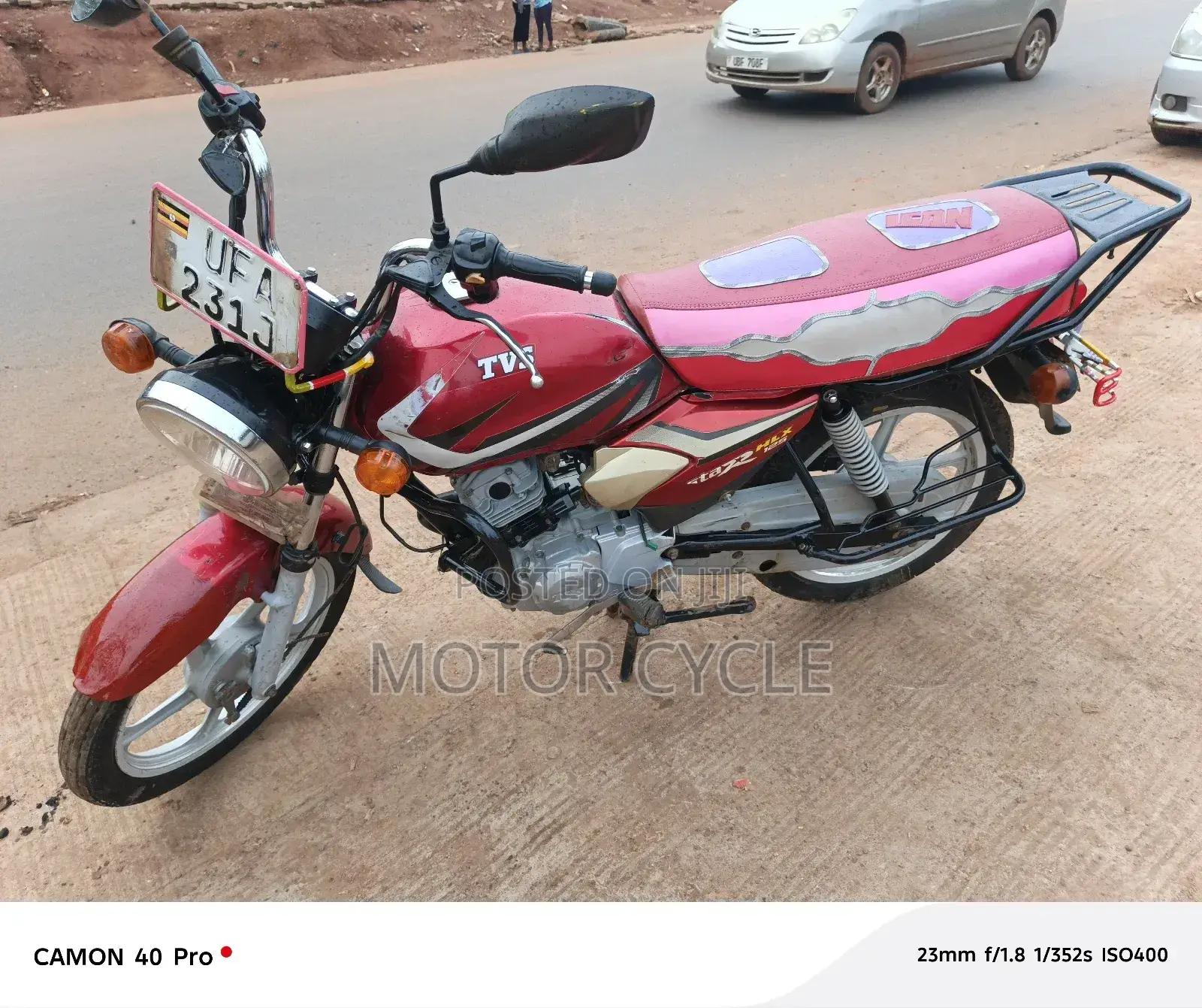 TVS HLX 125 2022 Red