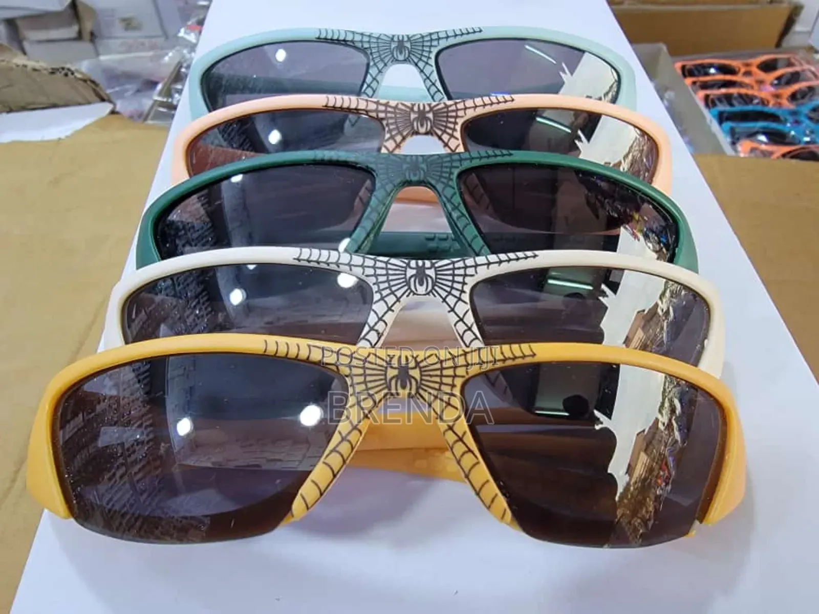 Brand New Fashionable Kids Sunglasses