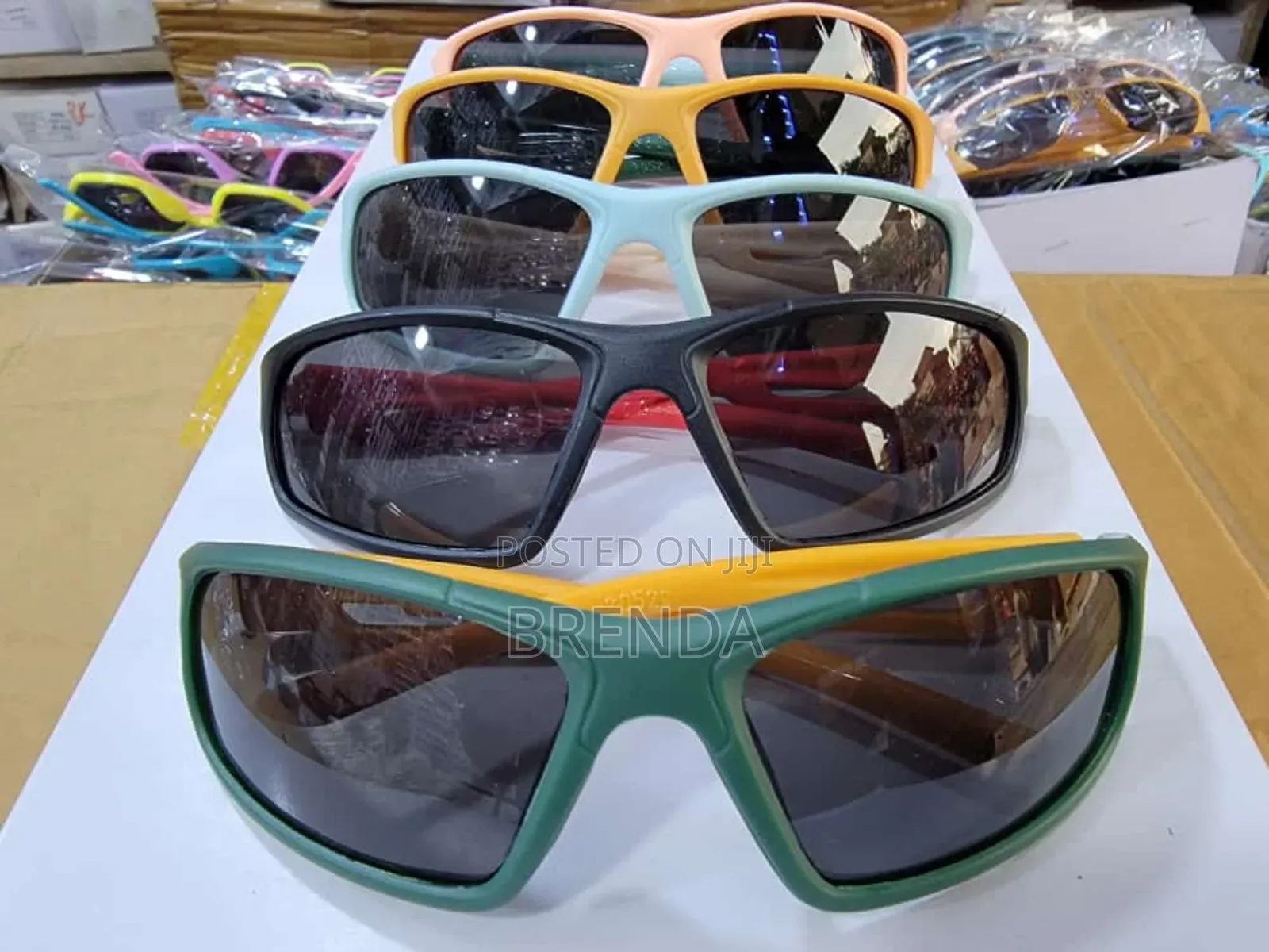 Brand New Fashionable Kids Sunglasses