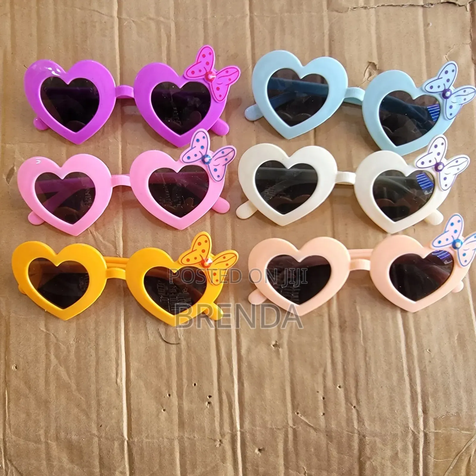 Brand New Fashionable Kids Sunglasses