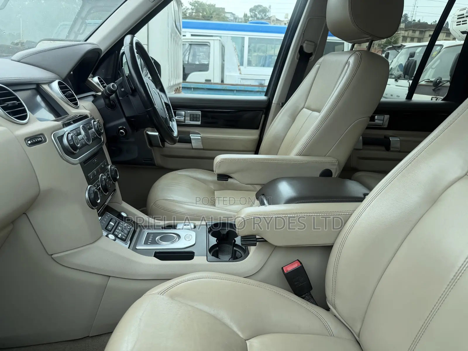 Land Rover Discovery 2017 Black