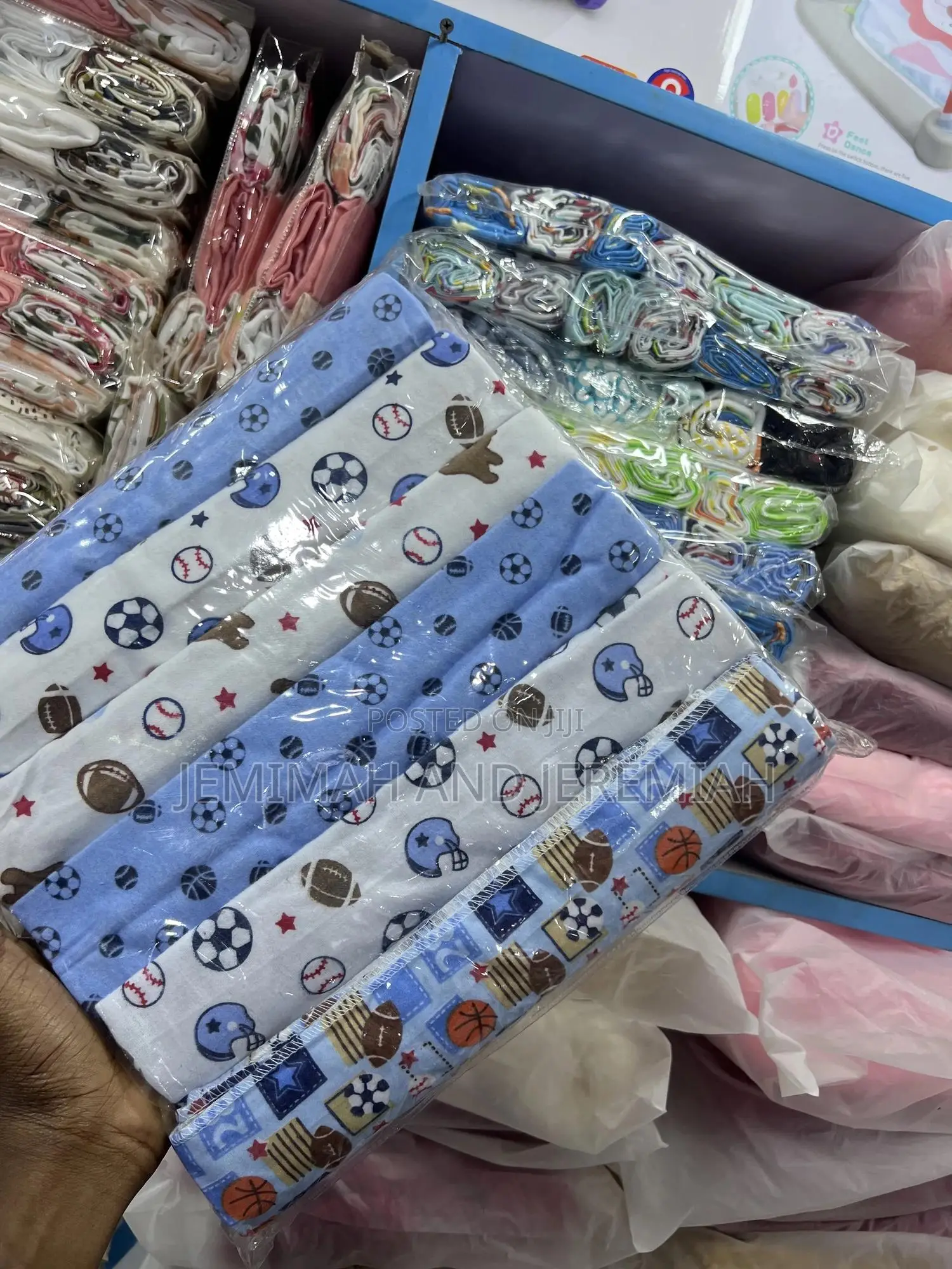 6 Piece Set of Baby Bedsheets