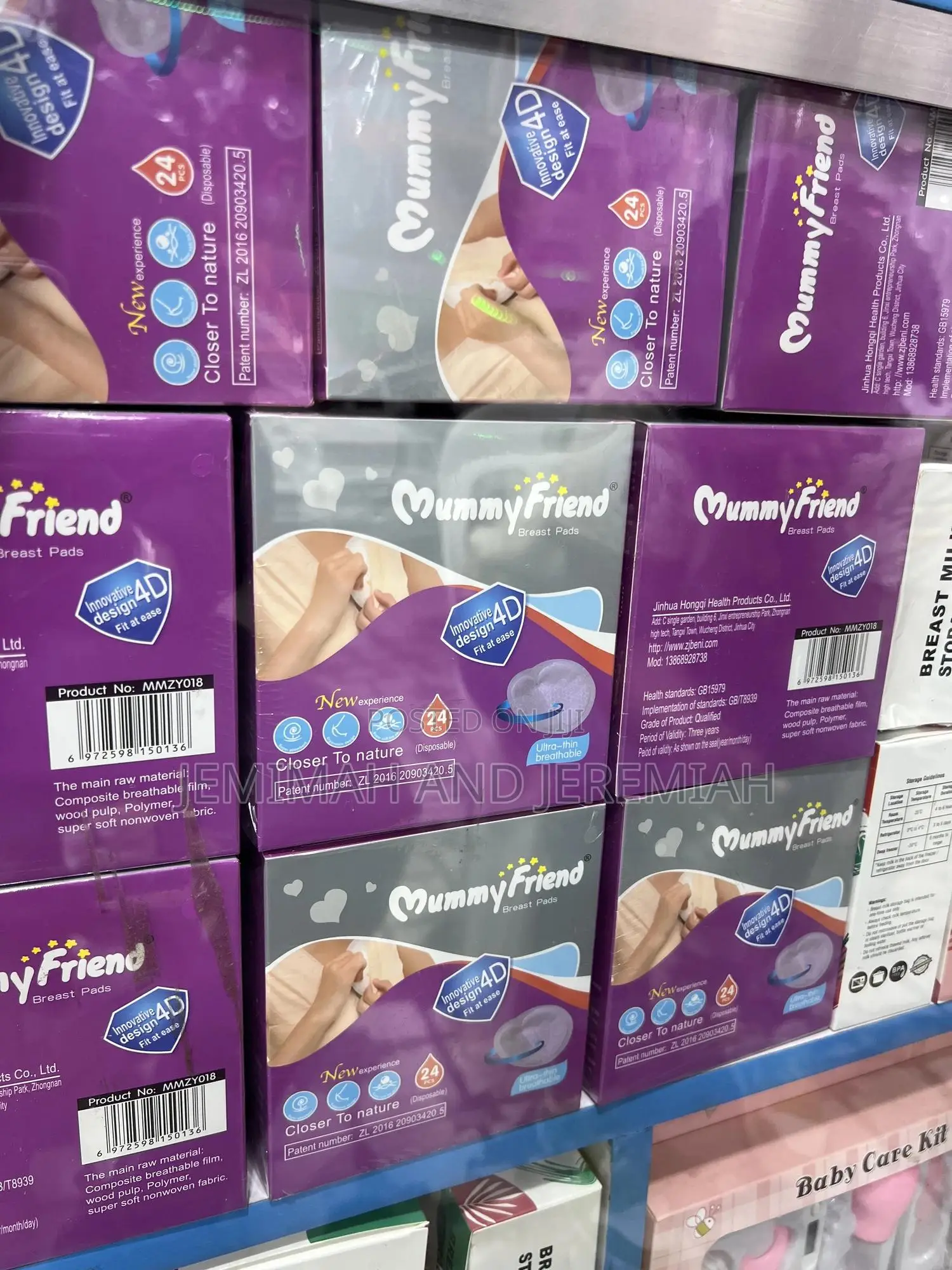 24 Piece Set of Breast Pads for Nursing Mothers