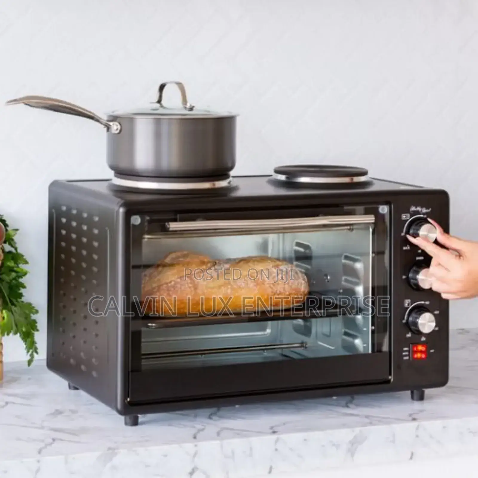 Electric Oven With Rotisserie and Hot Plates