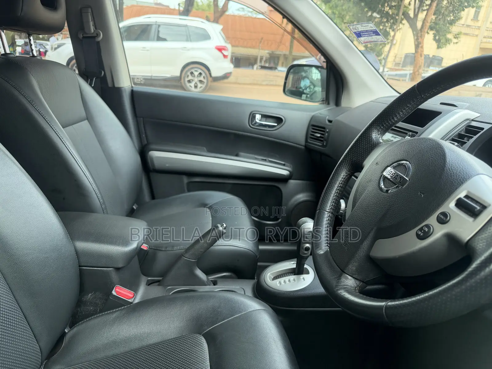 Nissan X-Trail 2010 Silver