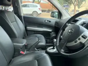 Nissan X-Trail 2010 Silver