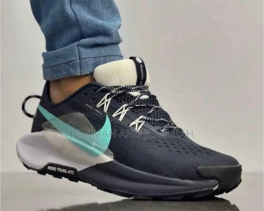 Sports Breathable and Casual Sneakers
