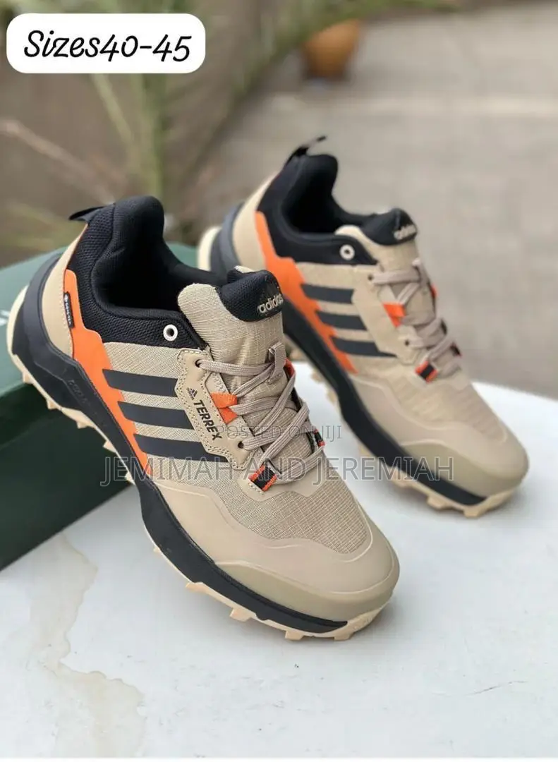 Sports Breathable and Casual Sneakers