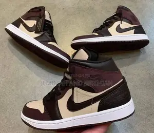 Sports Breathable and Casual Sneakers