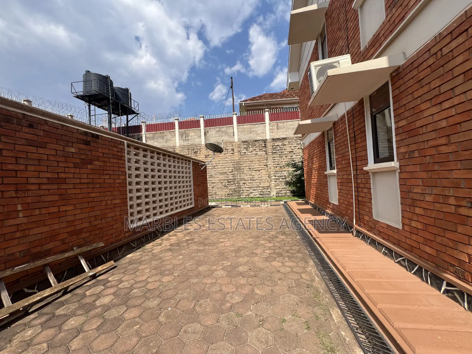 240 SQMS for Rent in Bugolobi