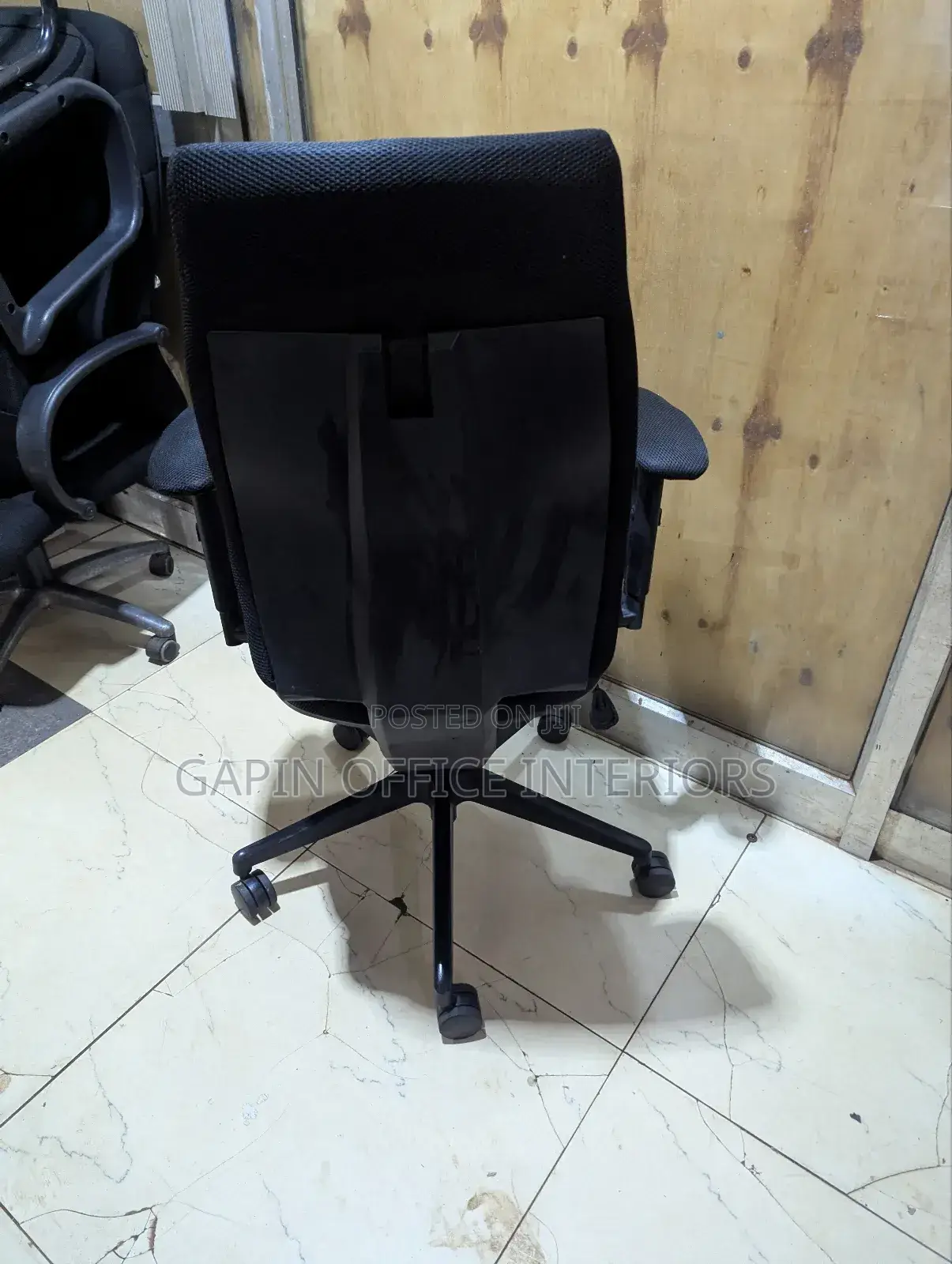 Nice Looking Refurbished Adjustable Chair