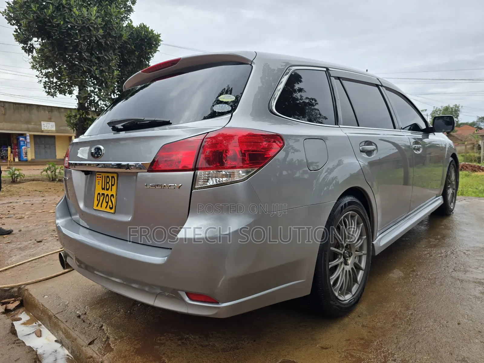 Subaru Legacy 2.0D Estate 2010 Silver