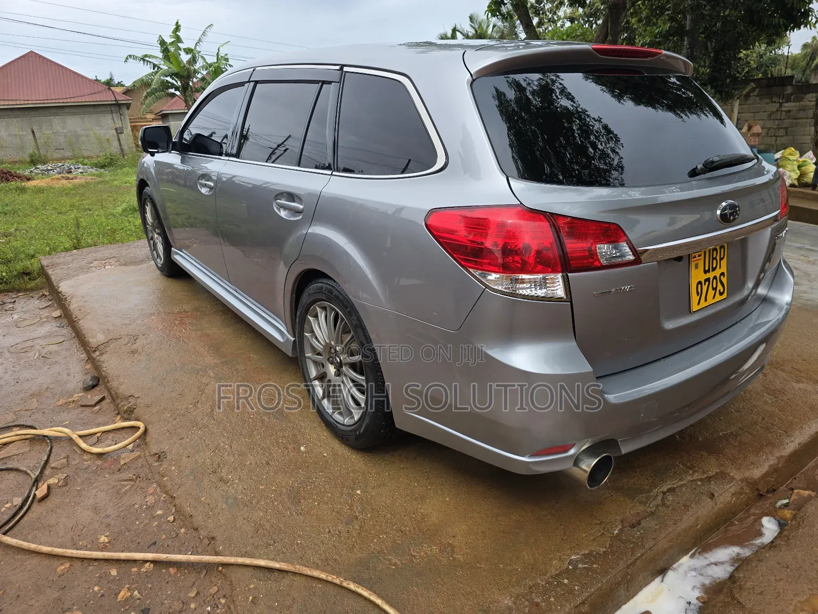 Subaru Legacy 2.0D Estate 2010 Silver