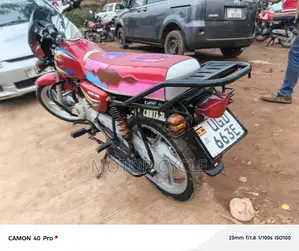 Bajaj Boxer 125 2023 Red